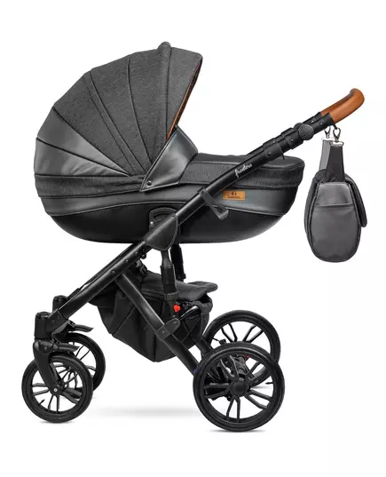 Zilvergrijze kinderwagen met accessoires