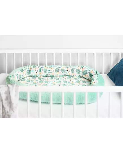 Babynest Minky – mintgroene egeltjes