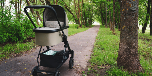 kinderwagen buiten